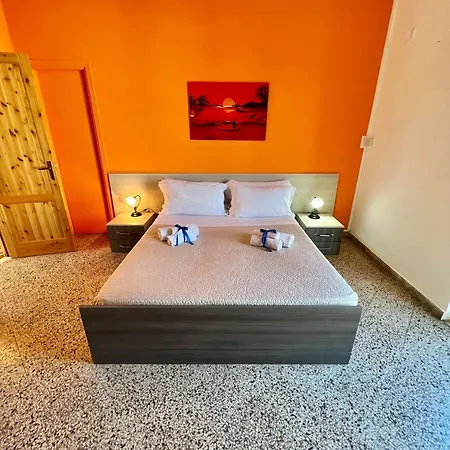 Casa Scirocco Vista Mare شقة تْشيفالو